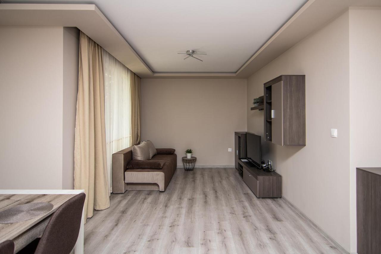 Апартаменты Cozy Flats Nearby Center Free Park Area Варна Экстерьер фото