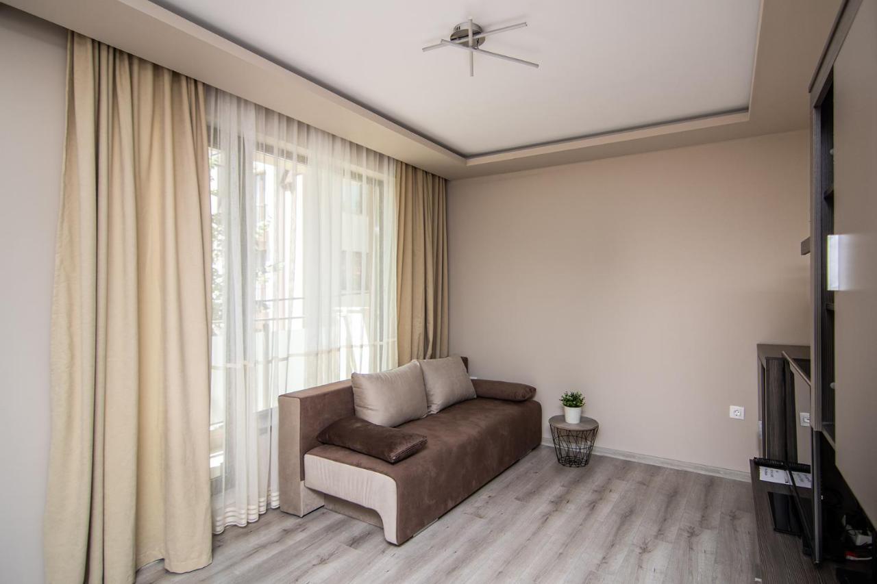 Апартаменты Cozy Flats Nearby Center Free Park Area Варна Экстерьер фото